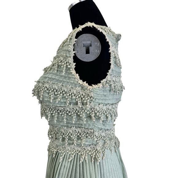 1950s Mint Green Carlye Dress – Lace Bodice & Pleated Skirt – Size XS/S - Picture 2 of 14